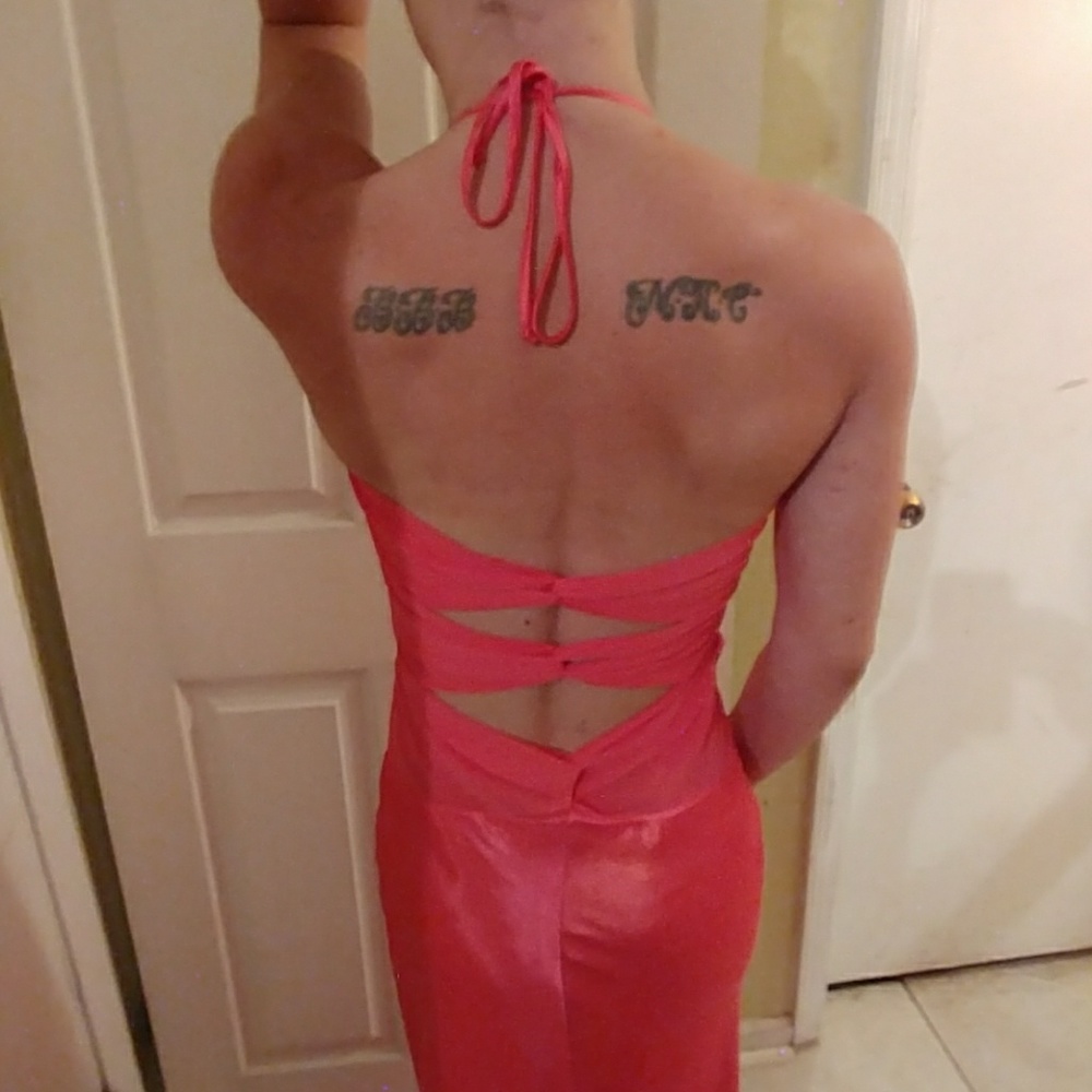 💕 Sensuous Cache Gown - Picture 3 of 5